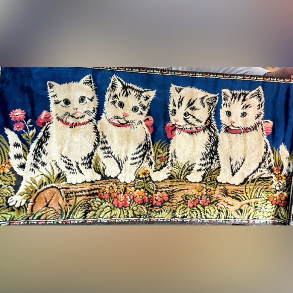 Vintage Italian White Kittens Tapestry 38”x 19” Dist.P &C Ramallah Trading Co NY - Picture 2 of 16